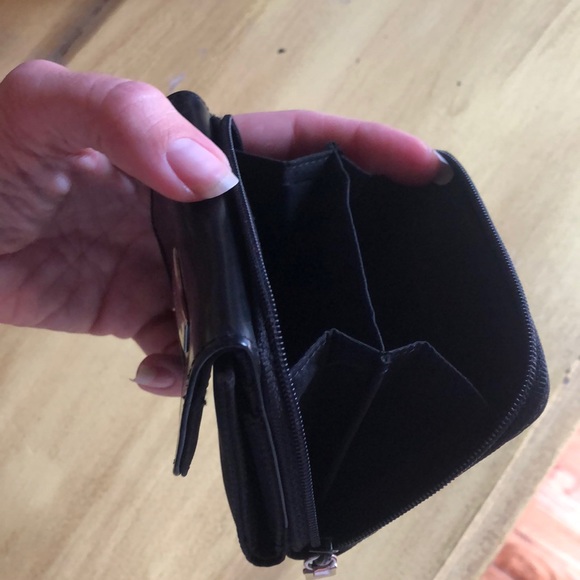 Enzo Angiolini wallet - Picture 3 of 3